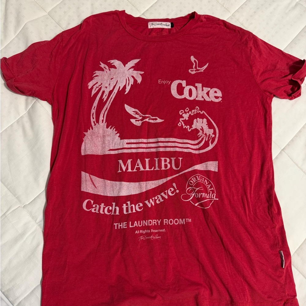 The Laundry Room Red Coca-Cola Graphic OVERSIZED Tee. Size S